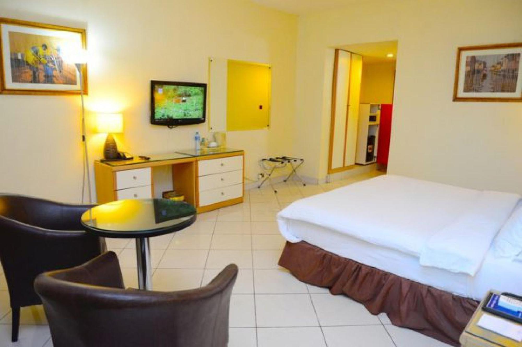 Room In Lodge - Golden Royale Hotel Enugu Eksteriør bilde